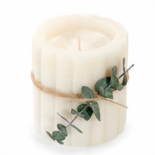 Load image into Gallery viewer, Andaluca - Palo Santo Scented White Marble Candle with Ridges
