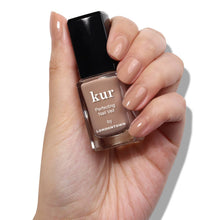 Load image into Gallery viewer, Londontown - Perfecting Nail Veil #6