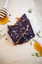 Load image into Gallery viewer, Cardamom and Honey Caramel with Sea Salt
